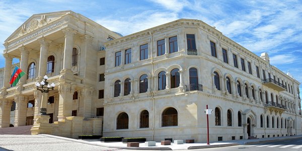 Baş Prokurorluq: Deputata xəsarət yetirən şəxsin Ukraynaya ekstradisiyasına baxılır