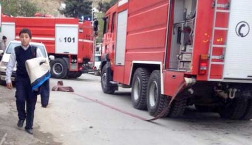 Bakıda məktəb yanır - Şagirdlər təxliyyə olundu