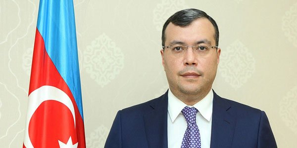 Yeni nazir iki şöbəyə rəhbərliyi qadınlara həvalə etdi