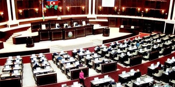 Artımlardan sonra ən çox maaş alan deputatlar - SİYAHI