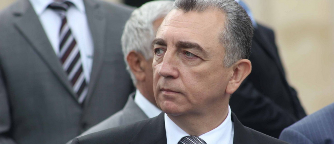 Eldar Əzizovdan Bayılda dağılmış evlərlə bağlı AÇIQLAMA