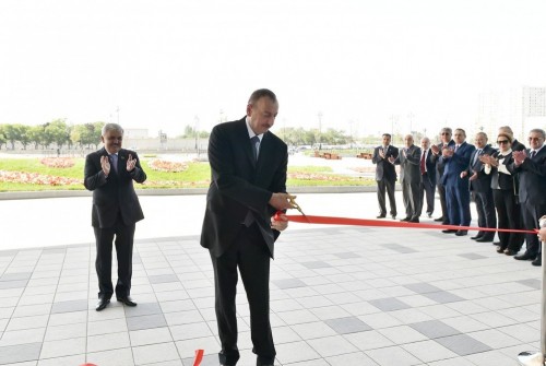 Prezident YAP-ın yeni binasının açılışında