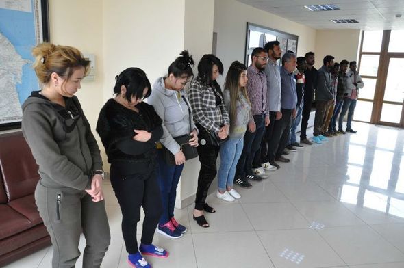 Azərbaycanda qanunsuz yaşayan əcnəbilər aşkar edilib - FOTOLAR