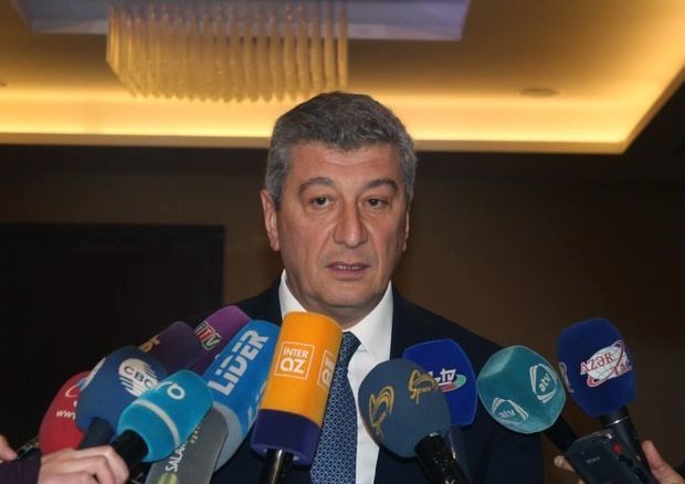 Nazir yeni müavinini kollektivə təqdim etdi