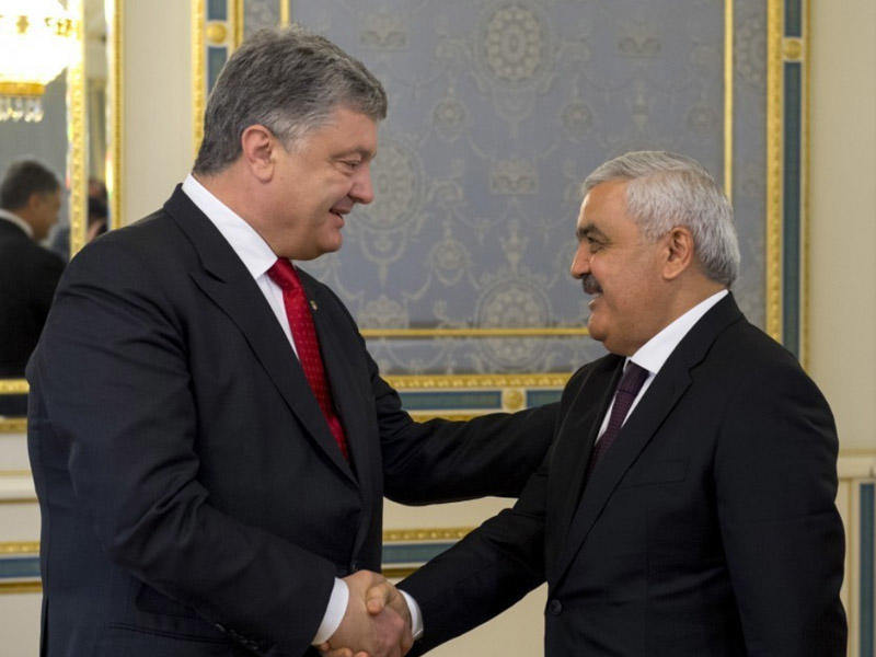 Rövnəq Abdullayev Poroşenko ilə görüşdü