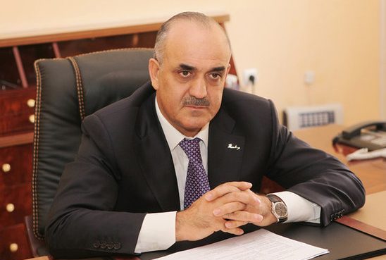 Səlim Müslümov ölkədən gedib? - İcra başçısı işləyən dayısından açıqlama