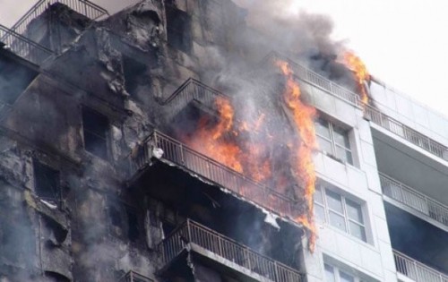 Sumqayıtda yaşayış binasında yanğın - 11 nəfər təxliyə edildi