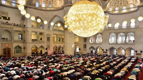Sabah Azərbaycanda bayram namazı qılınacaq