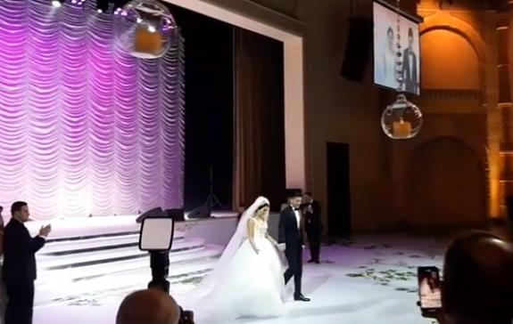 Anar Məmmədxanovun qızının toyundan VİDEO