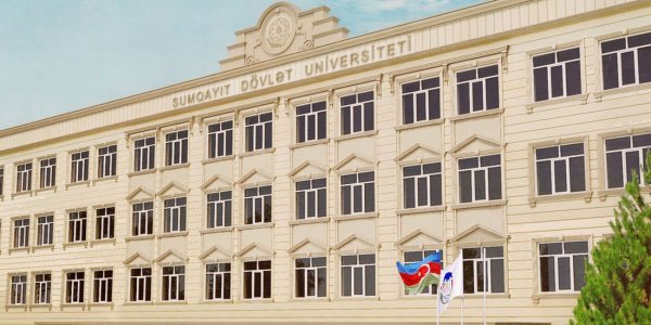 Azərbaycanda universitet binası uçdu - FOTO