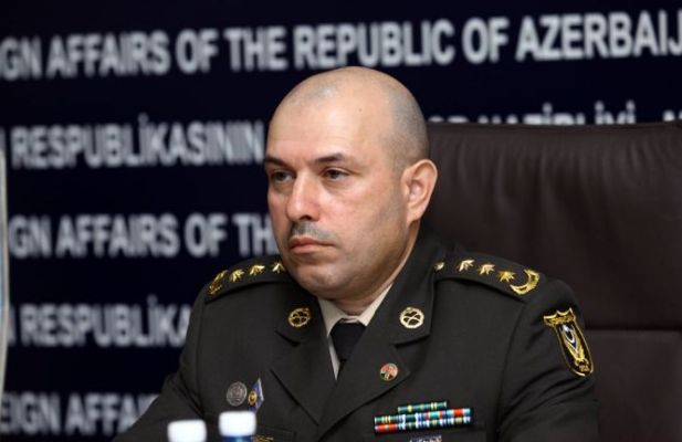 “Müdafiə nazirlərini əlcək kimi dəyişən…” - Polkovnik
