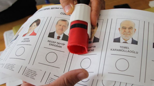 Türkiyədə prezident seçkilərində səslərin 70 faizi hesablanıb, Ərdoğan liderdir 