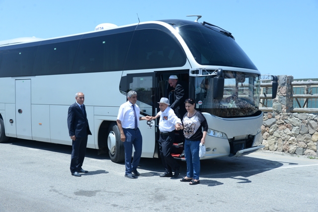 Nəsimi rayonu ahılları, müharibə və əmək veteranları Pirşağı qəsəbəsində istirahət etdilər