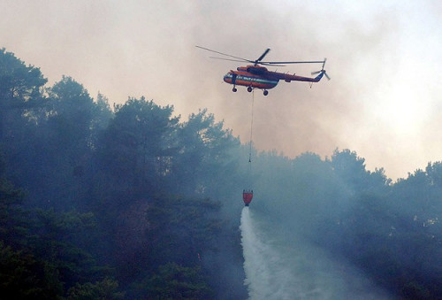 Yardımlıda meşə yanğınının söndürülməsinə helikopter və təyyarə cəlb olundu