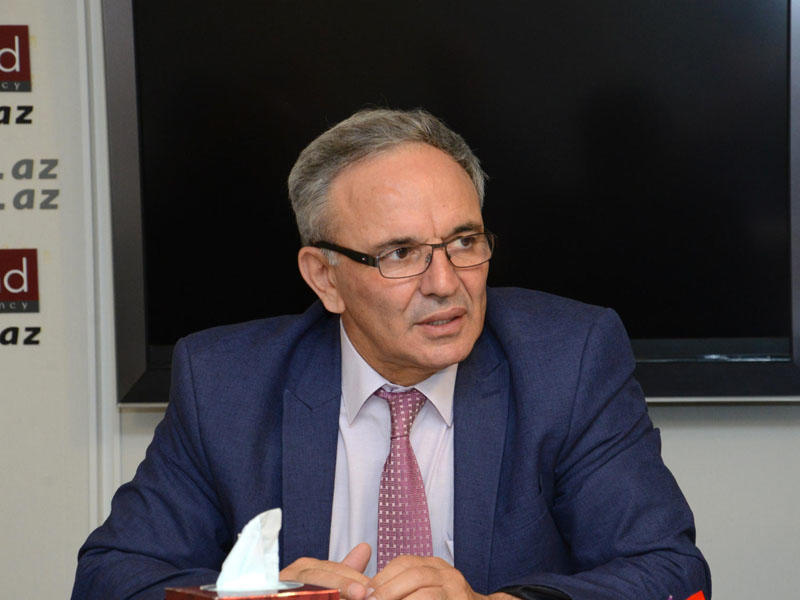 "Azərbaycan mətbuatı Gəncə hadisələrinə kifayət qədər peşəkarlıqla yanaşmalıdır" - Əflatun Amaşov