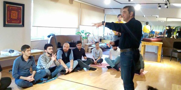 Azərbaycanda ilk dəfə: Spontan, interaktiv, canlı teatr.... - Tərlan Rəsulov danışır