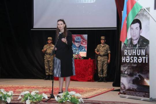Qənirə Paşayeva qəhrəman şəhidimizin xatirəsinə həsr olunmuş anım tədbirində çıxış edib - VİDEO