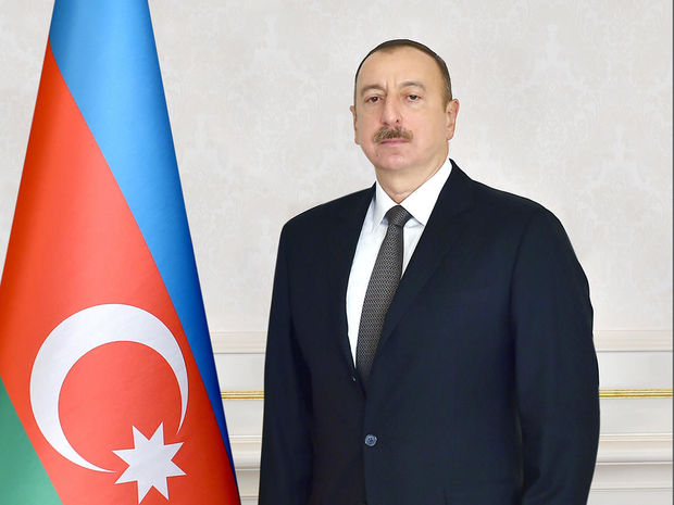 İlham Əliyev Fransa və Xorvatiya prezidentlərini təbrik edib