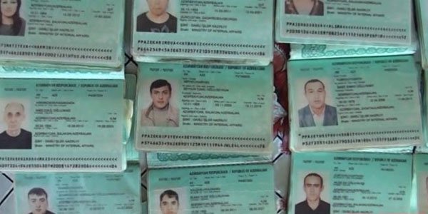 Azərbaycanda vəzifəli şəxs cəzalandırıldı: kanaldan tapılan 56 pasporta görə