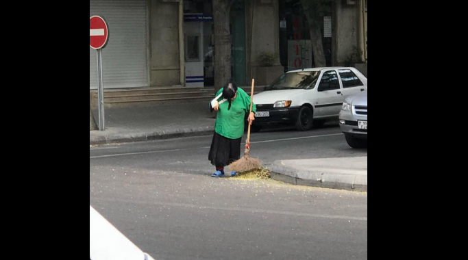 Qolu sarıqlı süpürgəçini bu hala kimlər saldı?