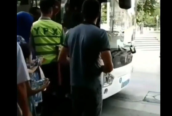 Bakıda sürücü ilə sərnişin arasında dava – “Sənin var-yoxunu…” - VİDEO