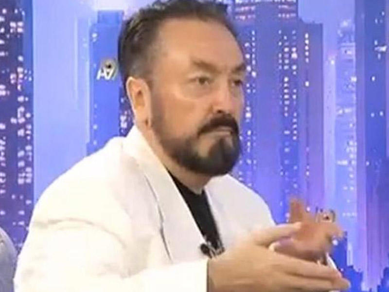 Eks-deputatın oğlu: “Atam öləndən sonra Adnan Oktar anamı…”