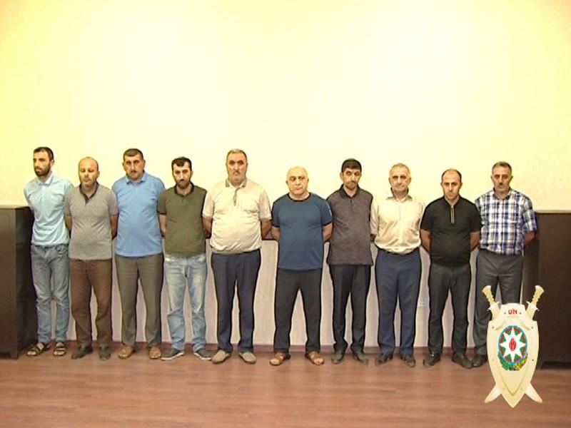 Pirat dərsliklər çap edən dəstə ifşa olundu - Yarım milyonluq vəsait götürülüb