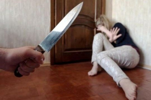 Bacısını evdə kişiylə tutdu, ikisini də öldürdü - Göygöldə dəhşətli qətl