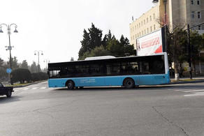 Sumqayıtda 7 nömrəli marşrut zəncirvari qəza törədib, yaralılar var