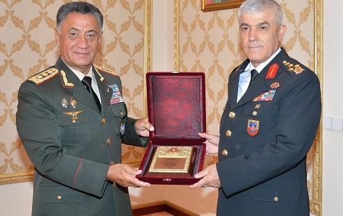 Türkiyənin ordu generalı Bakıya gəldi - Foto