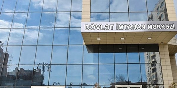 Ali məktəblərin boş qalan yerlərinə və kolleclərə qəbulun nəticələri açıqlandı