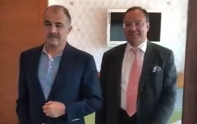 Elmar Vəliyevin daha bir videosu yayıldı – Yeriyir, danışır... (VİDEO)