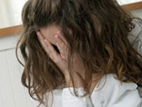Zorla ərə verilən 14 yaşlı qız polisə zəng etdi - Valideynləri və nişanlısı...
