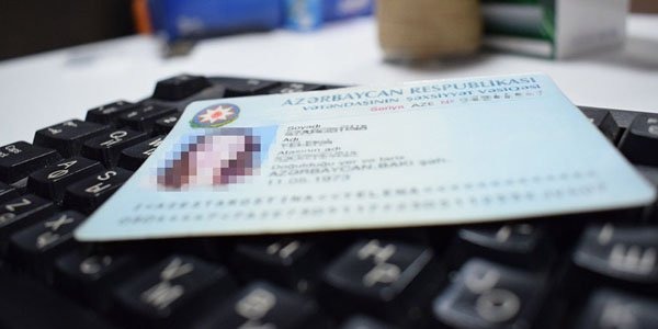 Nazirlik yeni şəxsiyyət vəsiqələri ilə bağlı məlumat yaydı