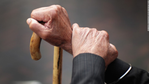 Yaddaş pozğunluğu olan 60 yaşlı kişi Bakıya gəldi, itkin düşdü