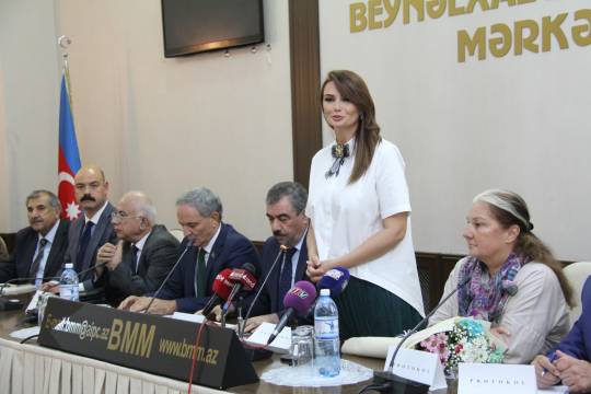 Qənirə Paşayeva Türk Dünyasına çağırış etdi -FOTOLAR