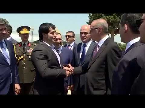 9 qat dünya çempionu İlham Əliyev və Ərdoğanın şərəfinə 100 qurban kəsdi - VİDEO