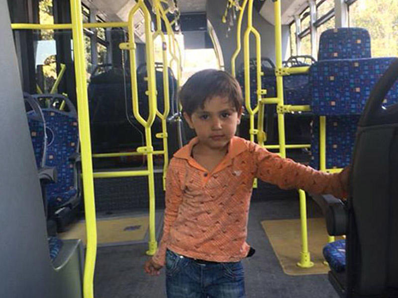 Marşrutda itən uşaq valideynlərini tapdı