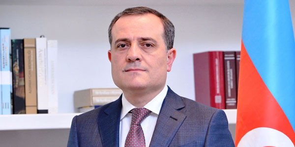 Nazir əmr imzaladı: Rus dilinin intensiv tədrisi davam edəcək