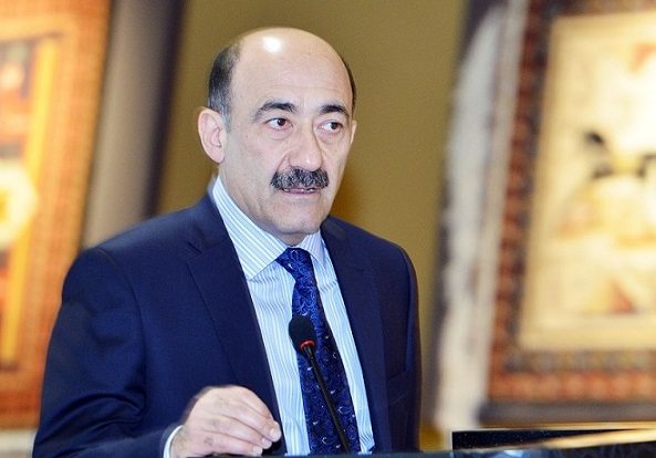 Əbülfəs Qarayev direktor təyin etdi
