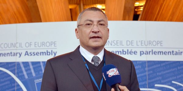 “Qaçqınkom”da daha bir yüksək vəzifəli məmur işdən çıxarıldı