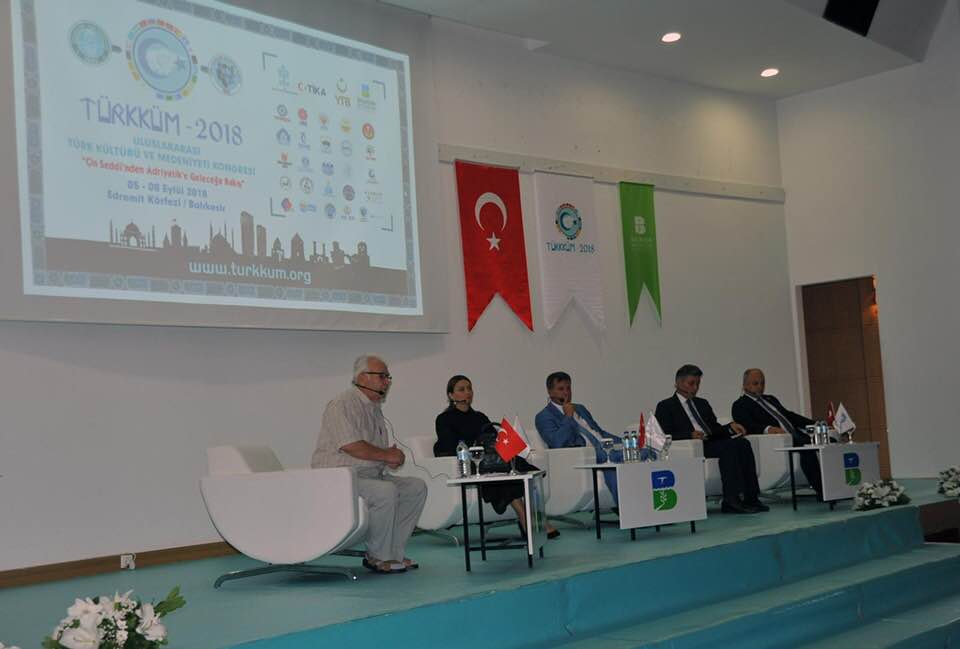 Qənirə Paşayeva Türk Dünyası konfransında aydınlara çağırış etdi
