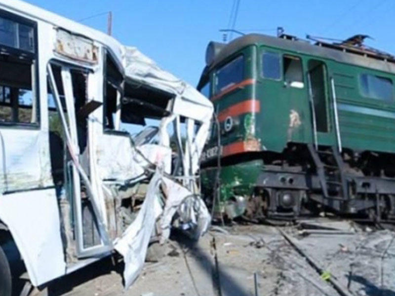 Avtobus qəzasına görə “Dəmir Yolları”nın əməkdaşı istintaqa cəlb edildi