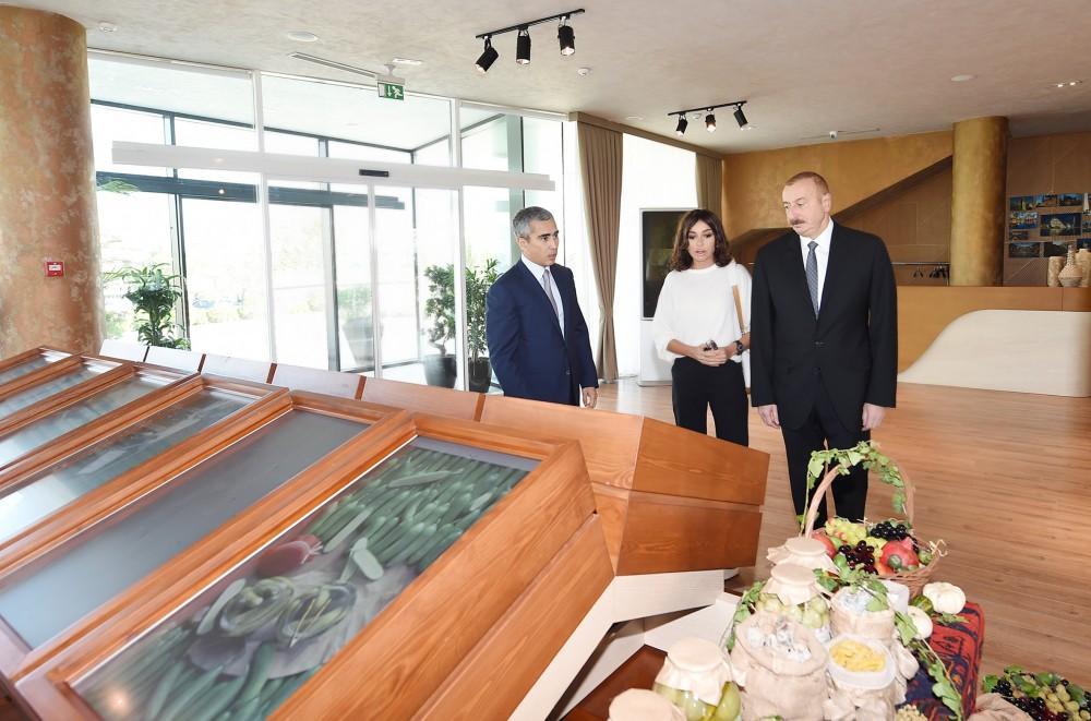 Prezident və xanımı “Milan Ekspo 2015”in pavilyonunda - Fotolar