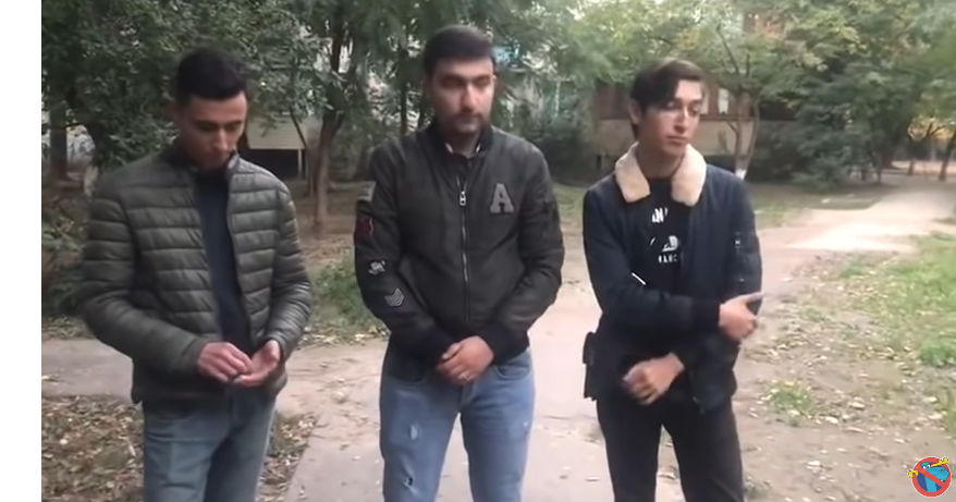 Ukraynalıları təhqir edən azərbaycanlı tələbələrin yeni videosu yayıldı: Üzr istəyirik - VİDEO