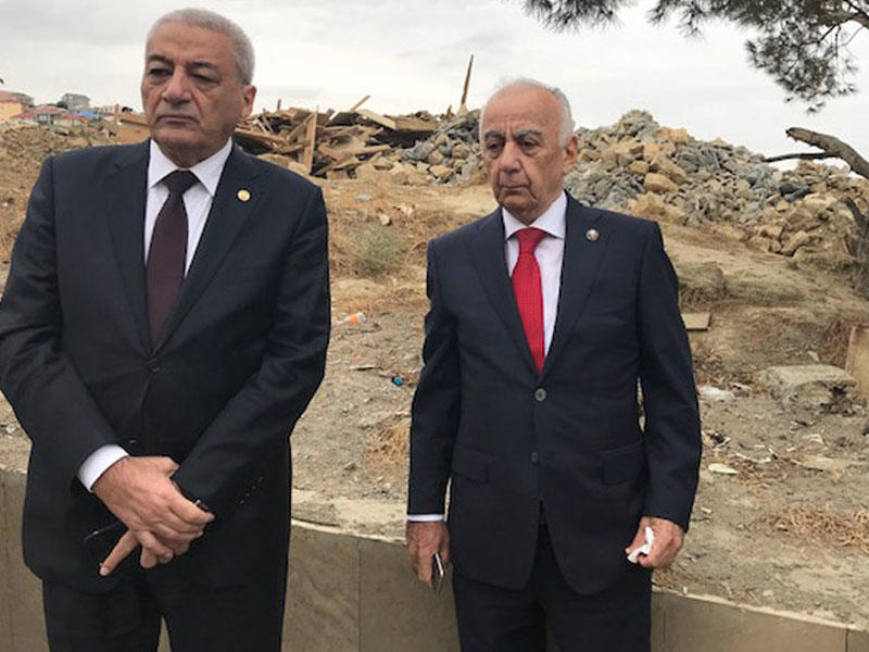 Hacıbala Abutalıbov: "Badamdar yolunun yuxarı hissəsində vəziyyət gərgindir, sürüşmə davam edir"