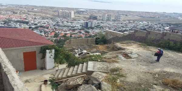 AMEA əməkdaşları Badamdarda tədqiqat aparan zaman uçqun baş verdi