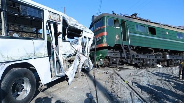 Qatarla toqquşan marşurut xəttinin sahibi istintaqa çağırıldı