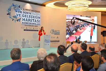 Qənirə Paşayeva Boluda adlı konfransda Türk dünyasına önəmli çağırışlar edib