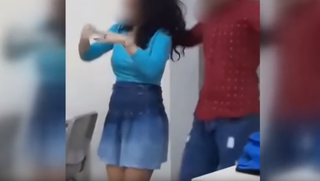 Bakıda universitetdə qızı bu hərəkətinə görə yıxıb-sürüdülər - "Qısa yubkada..." - VİDEO